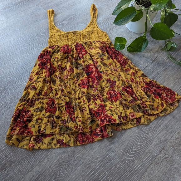 URBAN OUTFITTERS - Mustard Floral Crochet Mini Dress - Picture 3 of 11